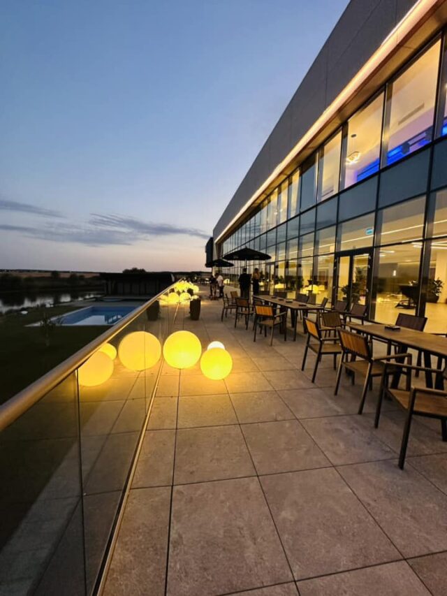 Slider Corporate 4 https://staging.paradisulverdeevents.ro/wp-content/uploads/2024/04/Slider-Corporate-4-640x853.jpg
